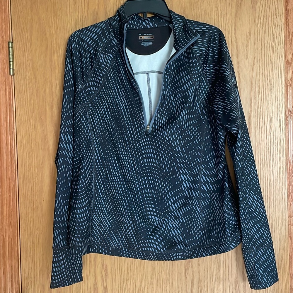 Fleece lined 1/4 zip